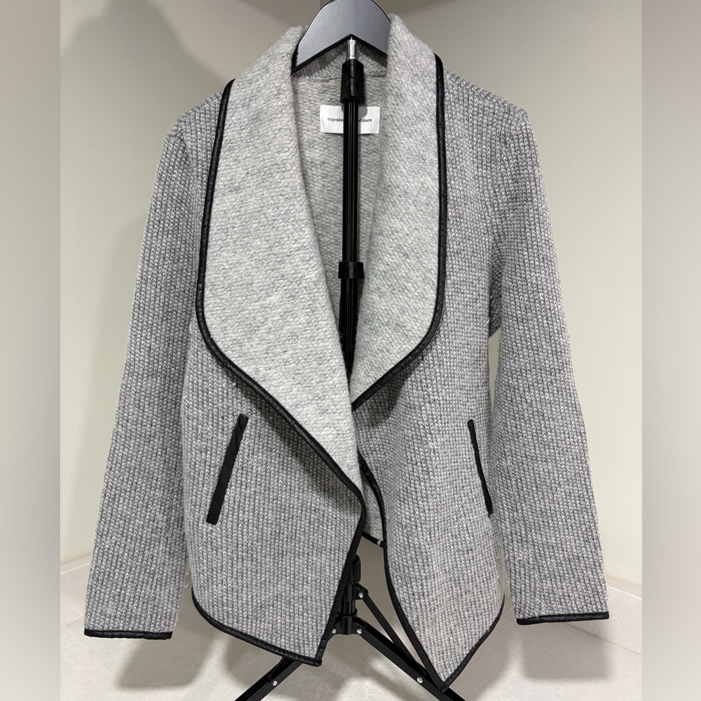 Cupcakes & Cashmere Light Gray Textured Jacket
